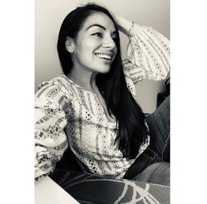 Meet your Posher, Mayra